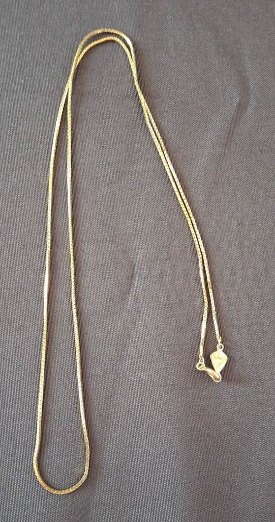 Gold coloured 24 inch chain