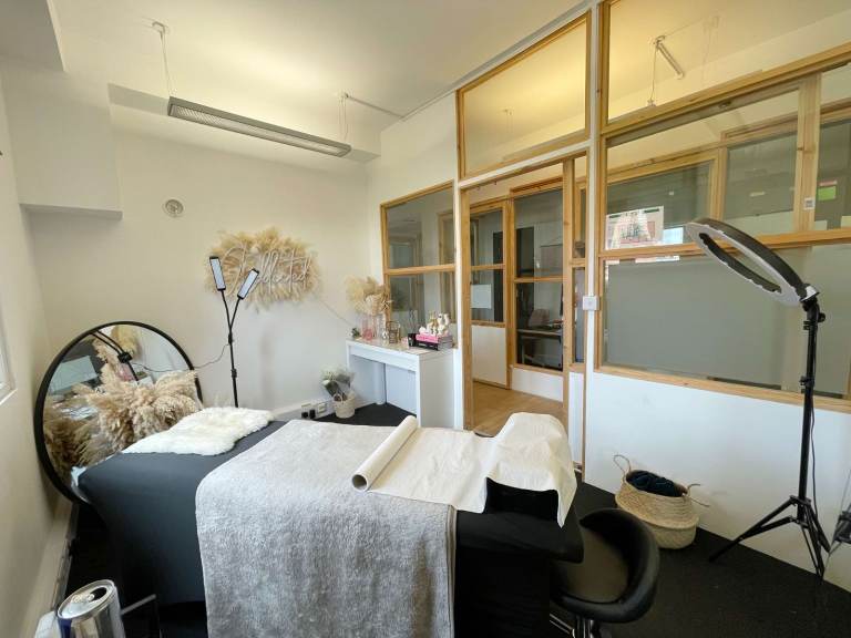Beauty Room | Office | Therapy Studio | Creative Space | Workspace in Hackney Central, E8