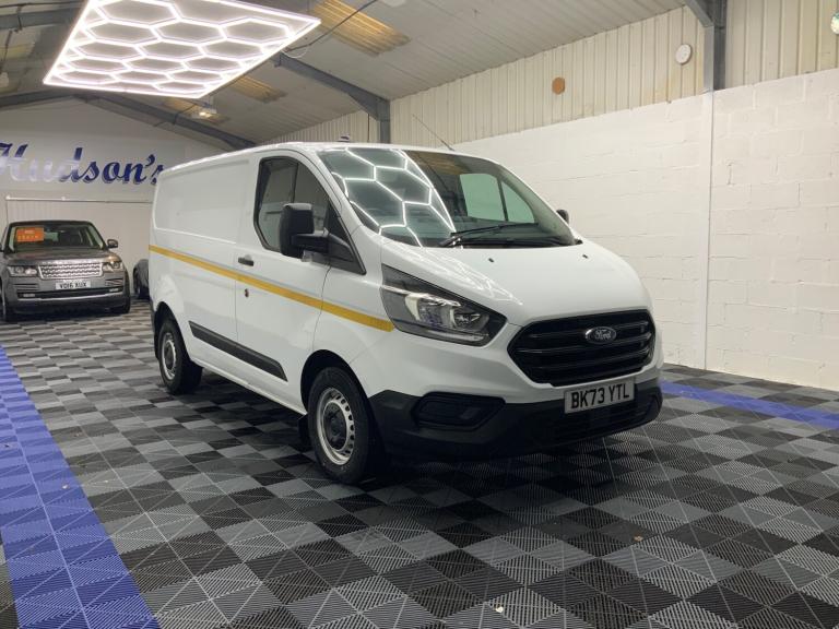 2023 Ford Transit Custom 2.0 EcoBlue 105ps Low Roof Leader Van Crew Cab  PANEL VAN Diesel Manual