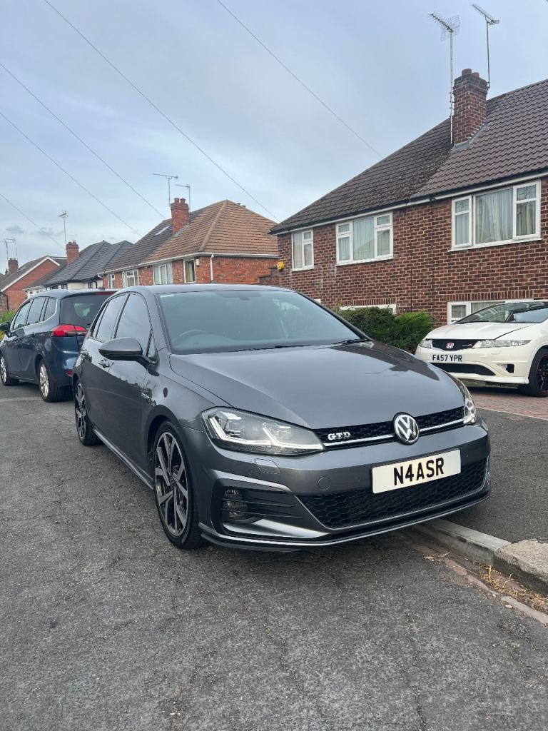 Volkswagen, GOLF, Hatchback, 2017, Semi-Auto, 1968 (cc), 5 doors