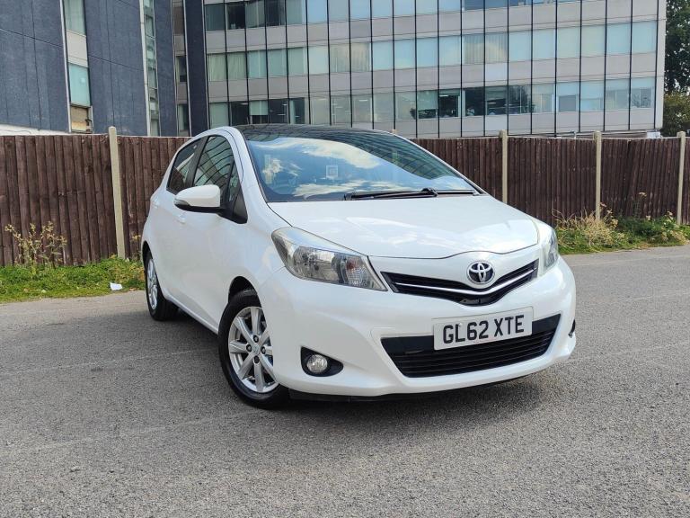 2013 Toyota Yaris 1.33 VVT-i T Spirit 5dr Multidrive S HATCHBACK PETROL Automatic