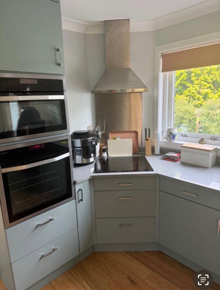 Kitchen doors, handles, hinges, cupboard, drawers, panela