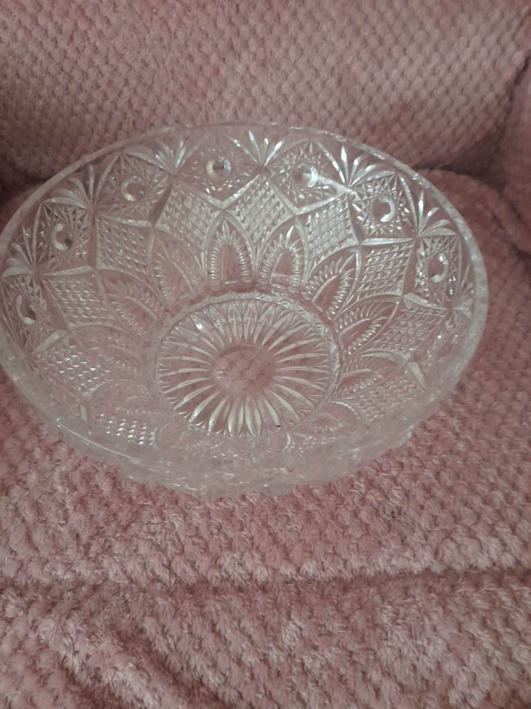 heavy Glass fruit or trifle bowl