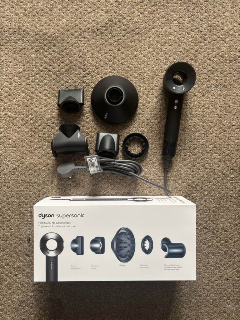 Dyson Supersonic Hair Dryer with Attachments and Box