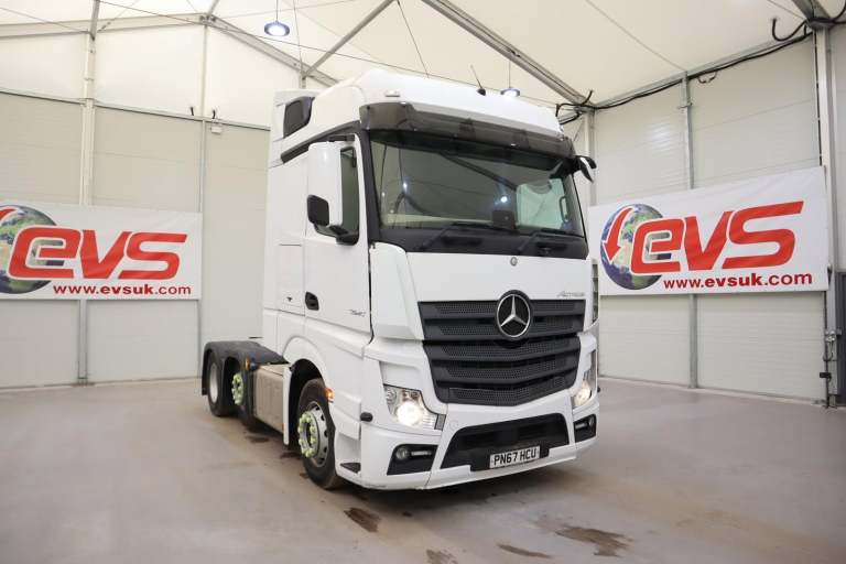 2017 (67 PLATE) Mercedes Benz Actros 2545 6x2 Euro 6 Tractor Units