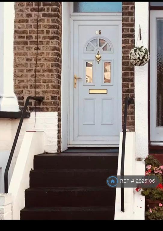 1 bedroom in Elswick Road, London, SE13 (#2926106)