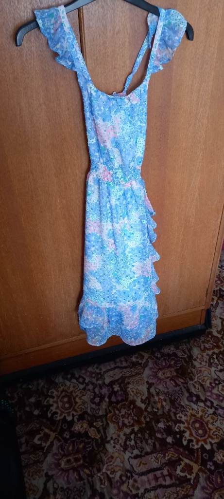 Girl's dresses 