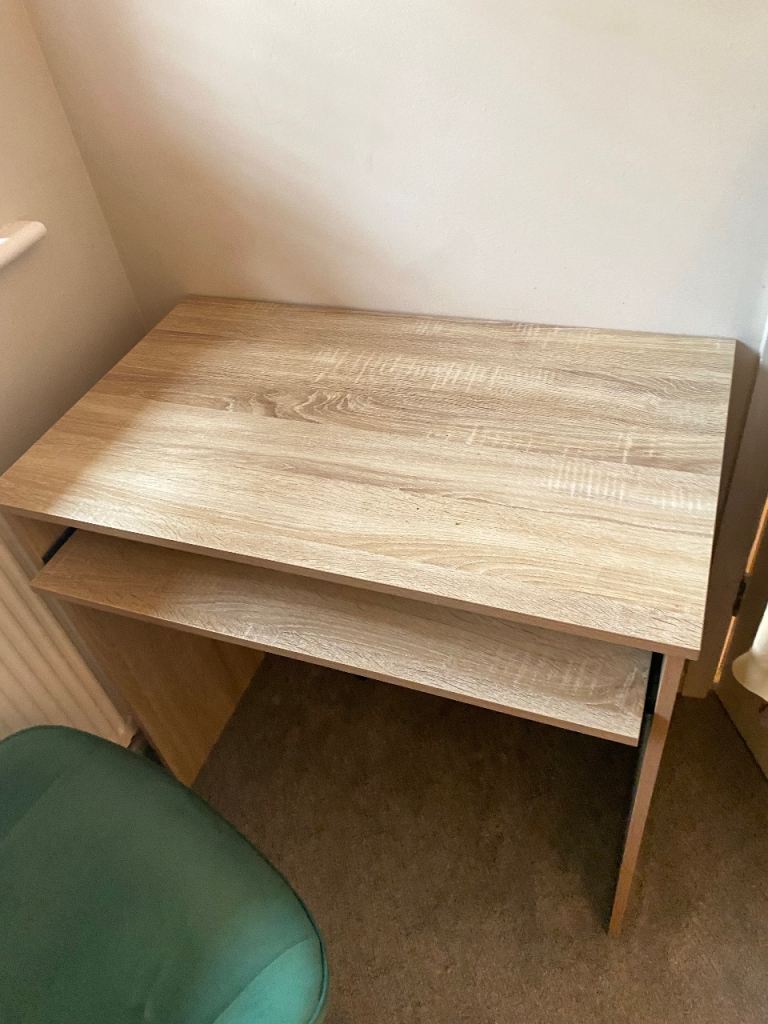 Brand new computer desk 