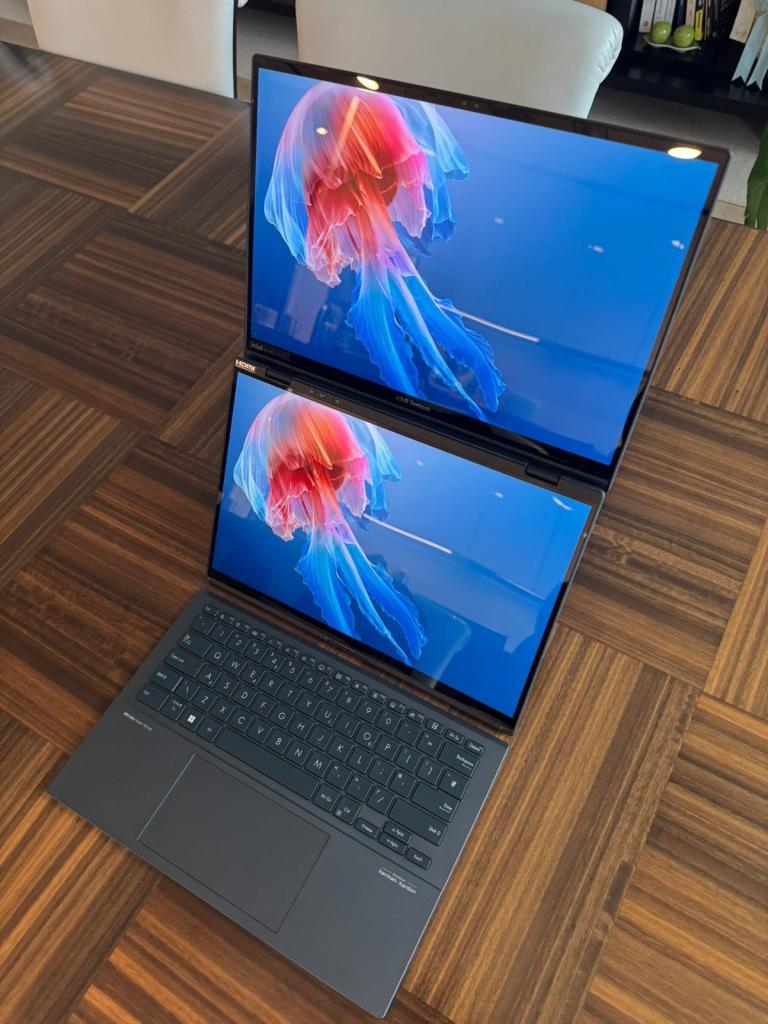 ASUS Zenbook Duo UX8406 Ultra 9 185H 32GB 2TB OLED Touch Dual-Screen Laptop