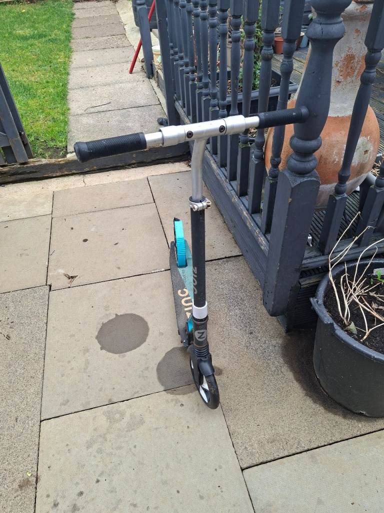 Zinc scooter ready to ride 