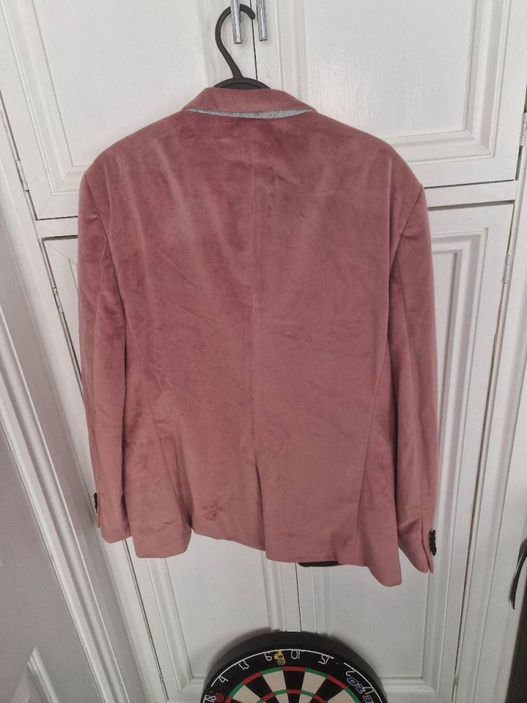 Men's Pink Velvet Blazer – Good Condition