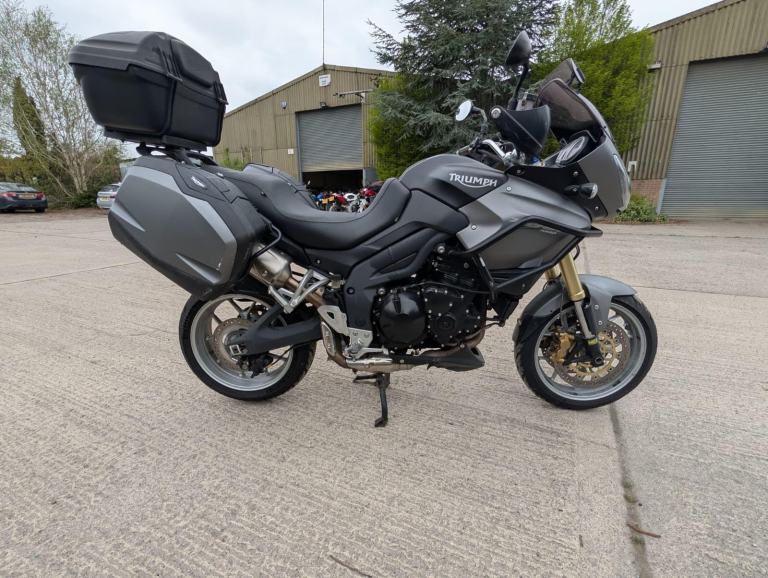 2010 TRIUMPH TIGER 1050 ABS 38000 MILES FULL 3 PIECE LUGGAGE