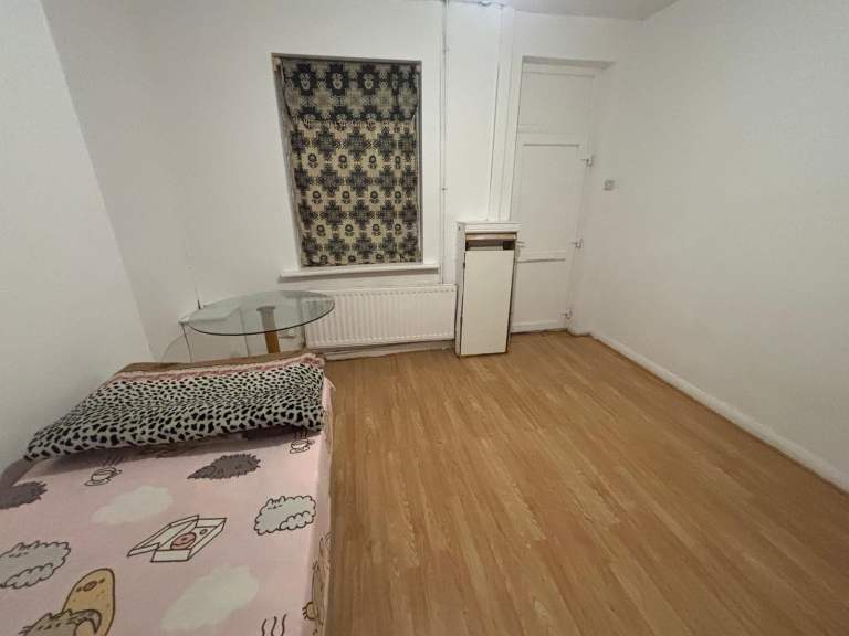 Room for Rent in Stoke On Trent 