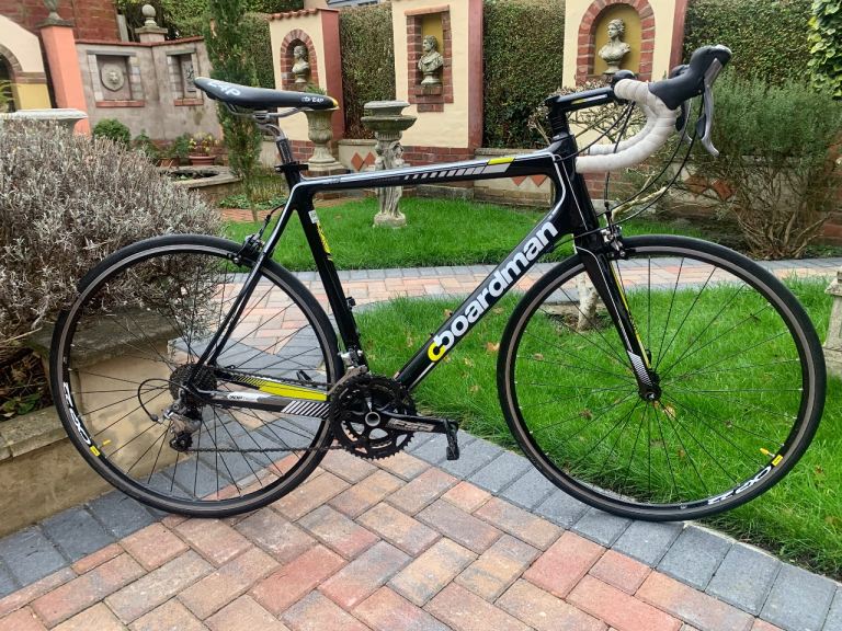 BOARDMAN TEAM C FULL BLACK CARBON ROAD BIKE,56cm CARBON FRAME,TIAGRA SHIFTERS/105 GEARS