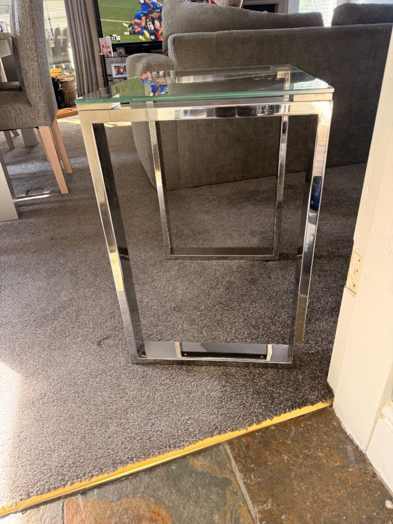 Stylish Glass Top Console/Side Table with Chrome Legs