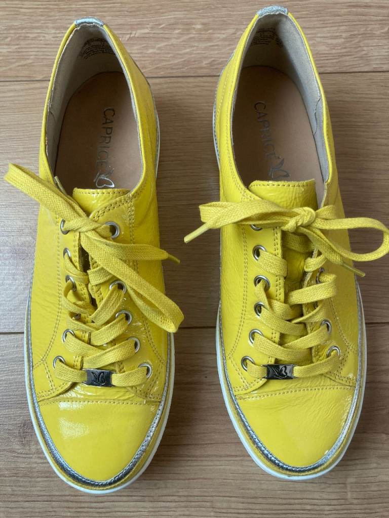 Caprice Women’s Yellow Leather Sneakers Size 6½Yellow Laces 