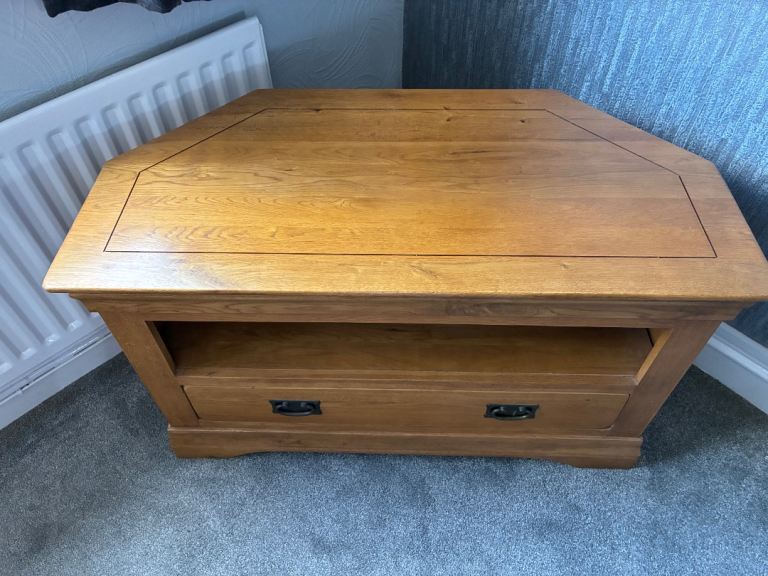 Solid Oak Corner TV Unit with Drawer – Good Condition