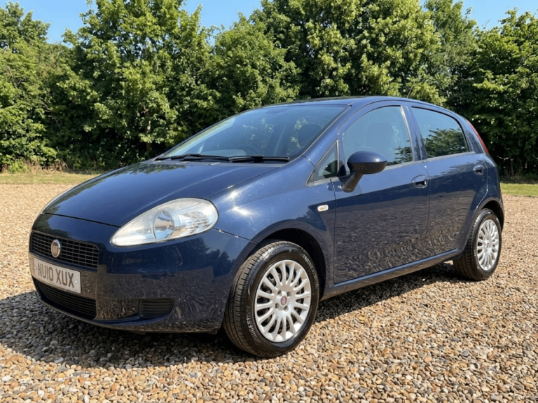 2010 FIAT PUNTO 1.2 - HAS A FAULT - READ THE AD 
