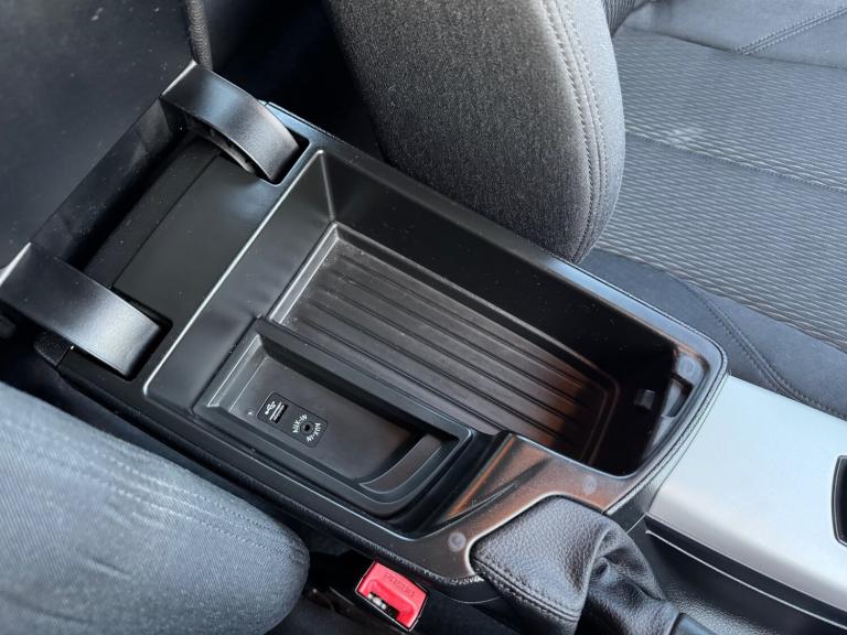 2013 BMW 1 Series 116d EfficientDynamics 5dr HATCHBACK Diesel Manual