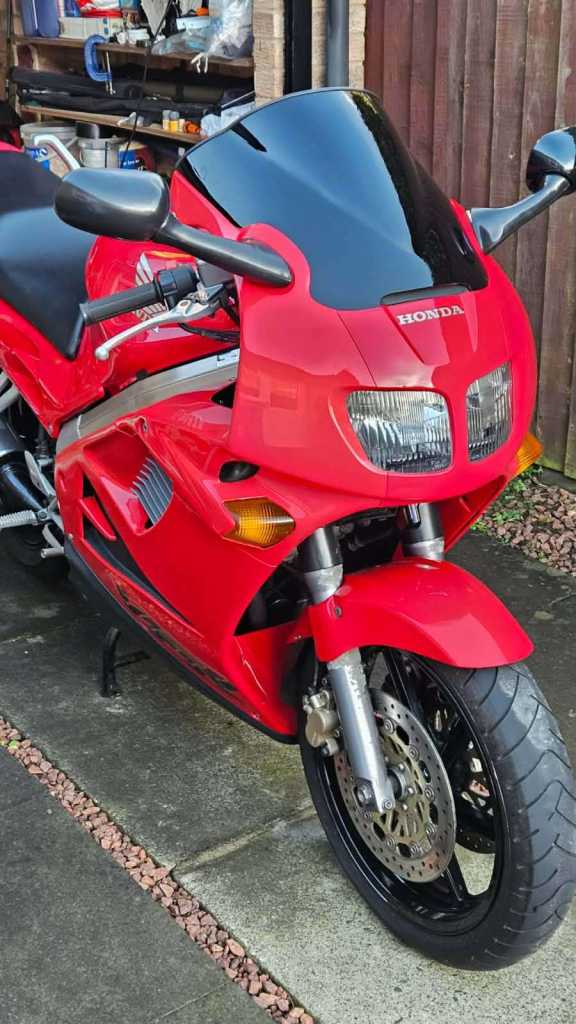 Honda VFR 750 RC36 1997, 749 (cc)