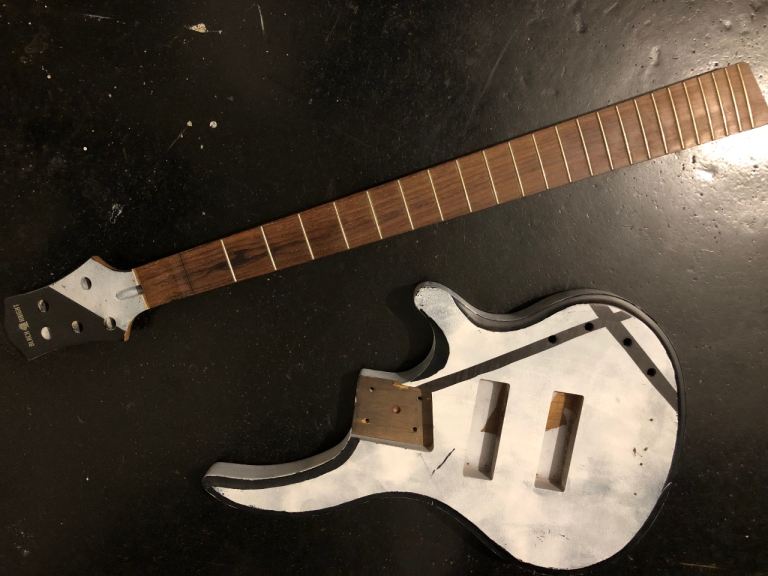 Bass guitar body + neck