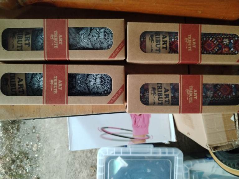 Art tribute camera straps £?? 