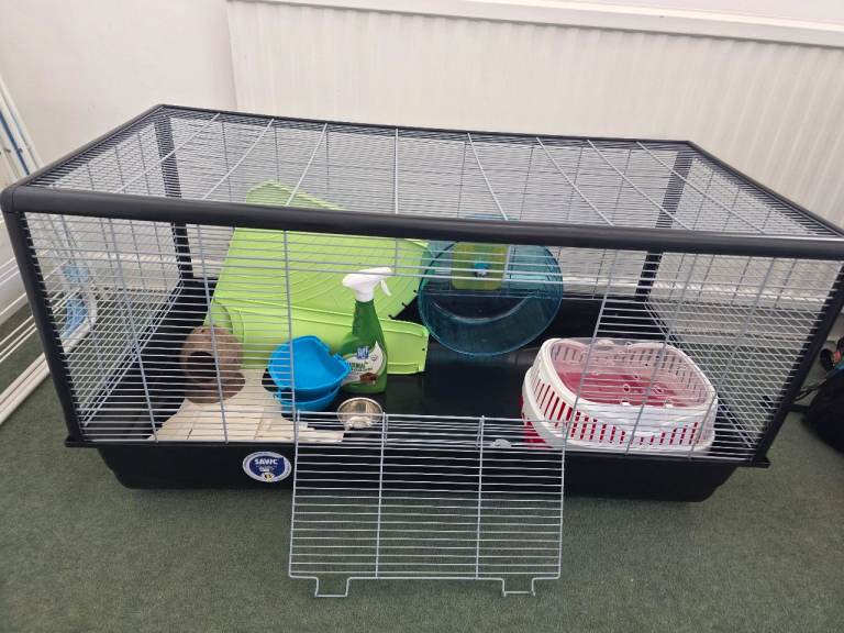Savic Plaza 100 Hamster and Mouse cage.