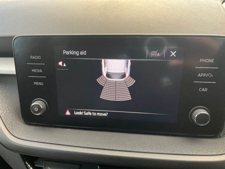 2022 (72) Skoda Fabia Colour Edition 1.0 Tsi