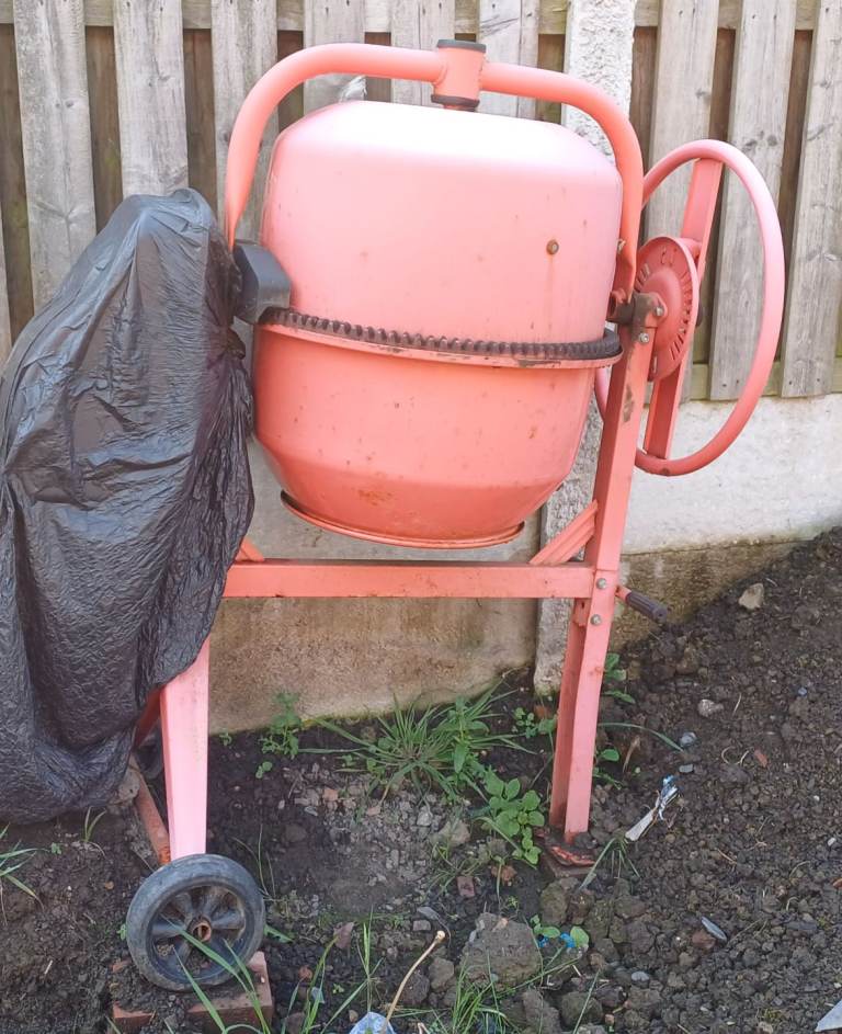 Cement mixer 