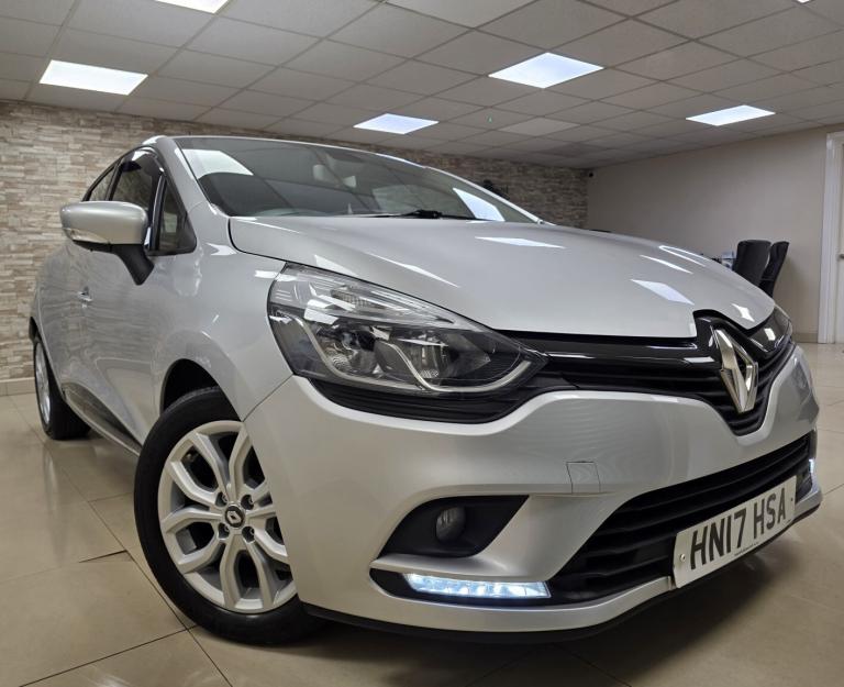 RENAULT CLIO 0.9 Dynamique Nav TCe 90 ECO Silver Manual WARRANTY 12 MONTHS MOT