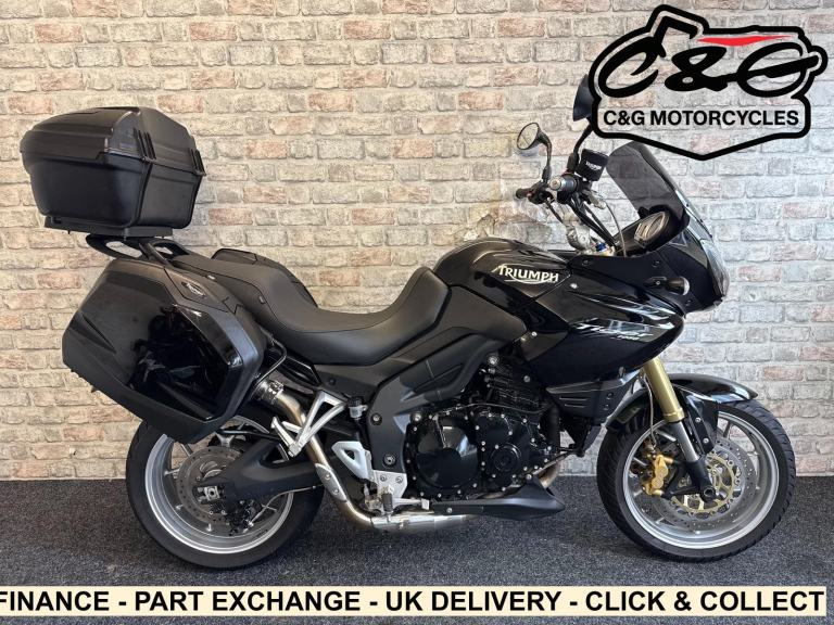 2008 Triumph Tiger 1050 - Full luggage - Low miles - New mot 