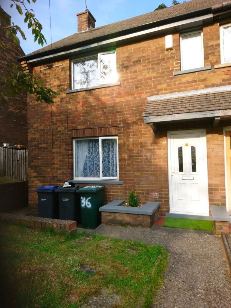 2 Bed House to Let, BD8 9PT