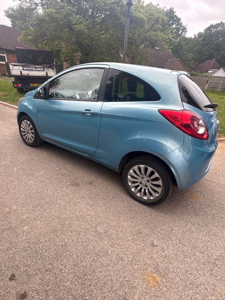 Ford, KA, Hatchback, 2010, Manual, 1242 (cc), 3 doors