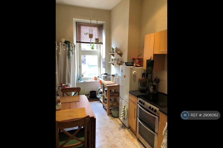 1 bedroom flat in Gardner Street, Glasgow, G11 (1 bed) (#2906062)