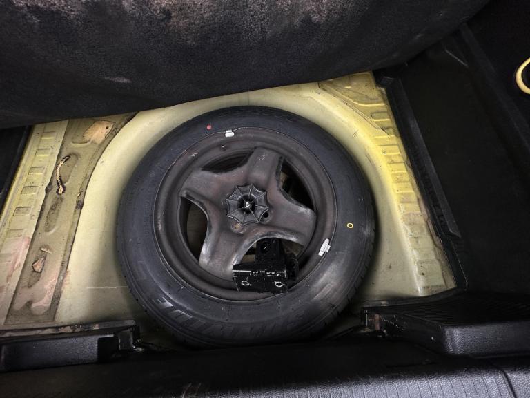 2015 Vauxhall Corsa 1.2i Design Euro 6 3dr HATCHBACK Petrol Manual