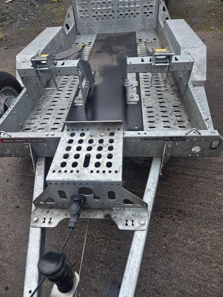 Plant trailer