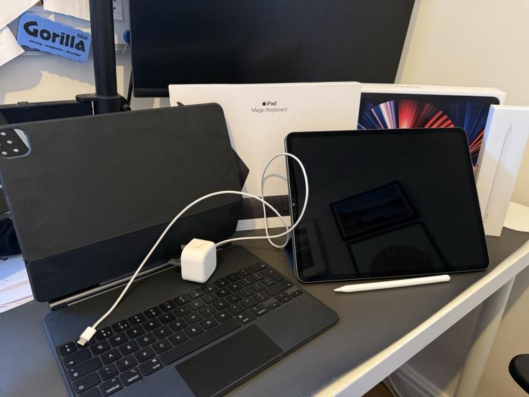iPad Pro - 12.9inch - 5th Generation - 256GB - WiFi only