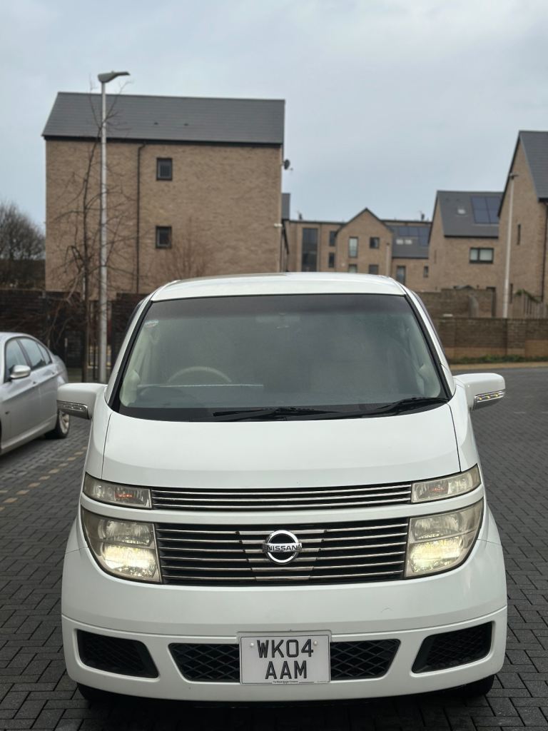 2004 Nissan Elgrand 8 Seater 3.5L Petrol