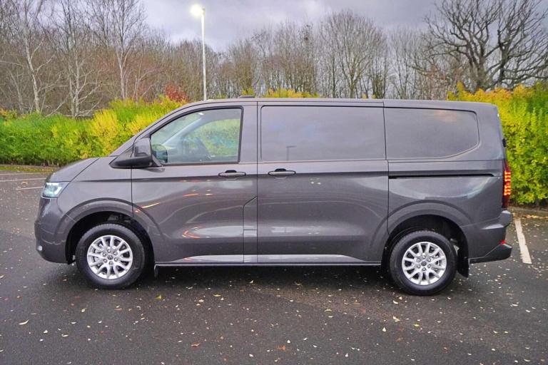 2025 Volkswagen Transporter 2.0 Transporter T28 Commerce Pro TDI + Delivery Miles + VW 5 Plus Pan...