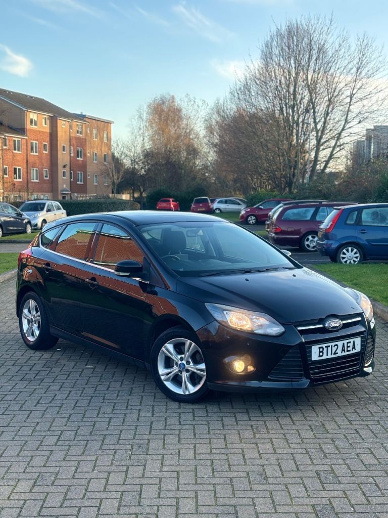 2012 Ford Focus Zetec 1.6 petrol *AUTOMATIC* 74K miles FSH