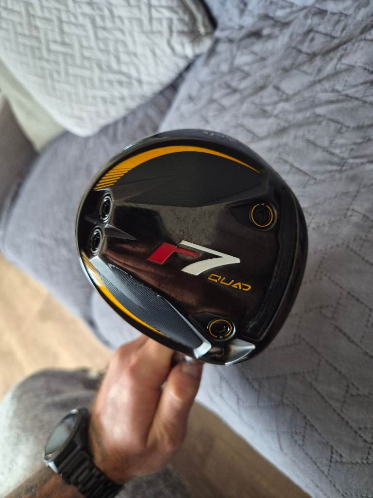 TaylorMade r7 Quad Golf Driver with Headcover – Good Condition