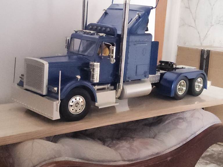 Grand Hauler Remote Control Truck & Trailer