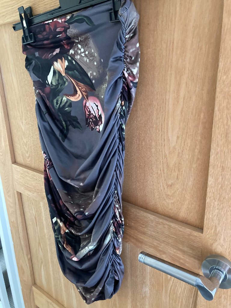 Top & Skirt Matching Outfit 
