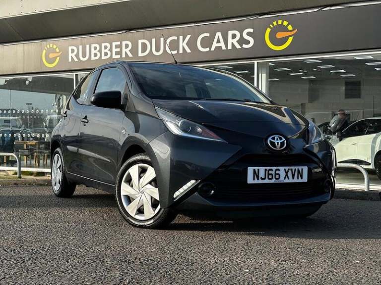 2016 Toyota AYGO 1.0 VVT-i X-Play 5dr HATCHBACK PETROL Manual