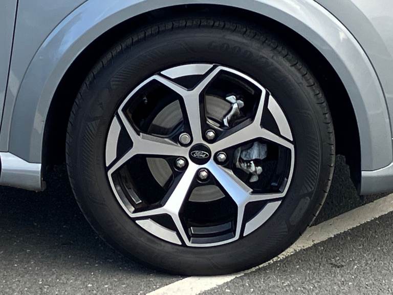 2025 Ford Puma 1.0 EcoBoost Hybrid mHEV ST-Line 5dr Hatchback PETROL Manual