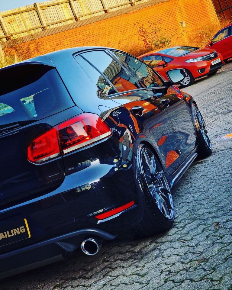 Volkswagen, GOLF, Hatchback, 2010, Manual, 1984 (cc), 5 doors