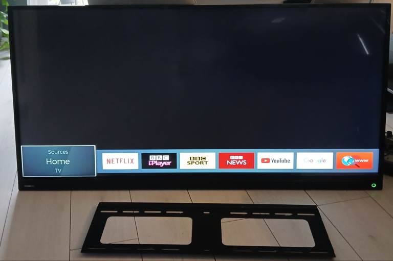 55" ULTRA HD SMART TV