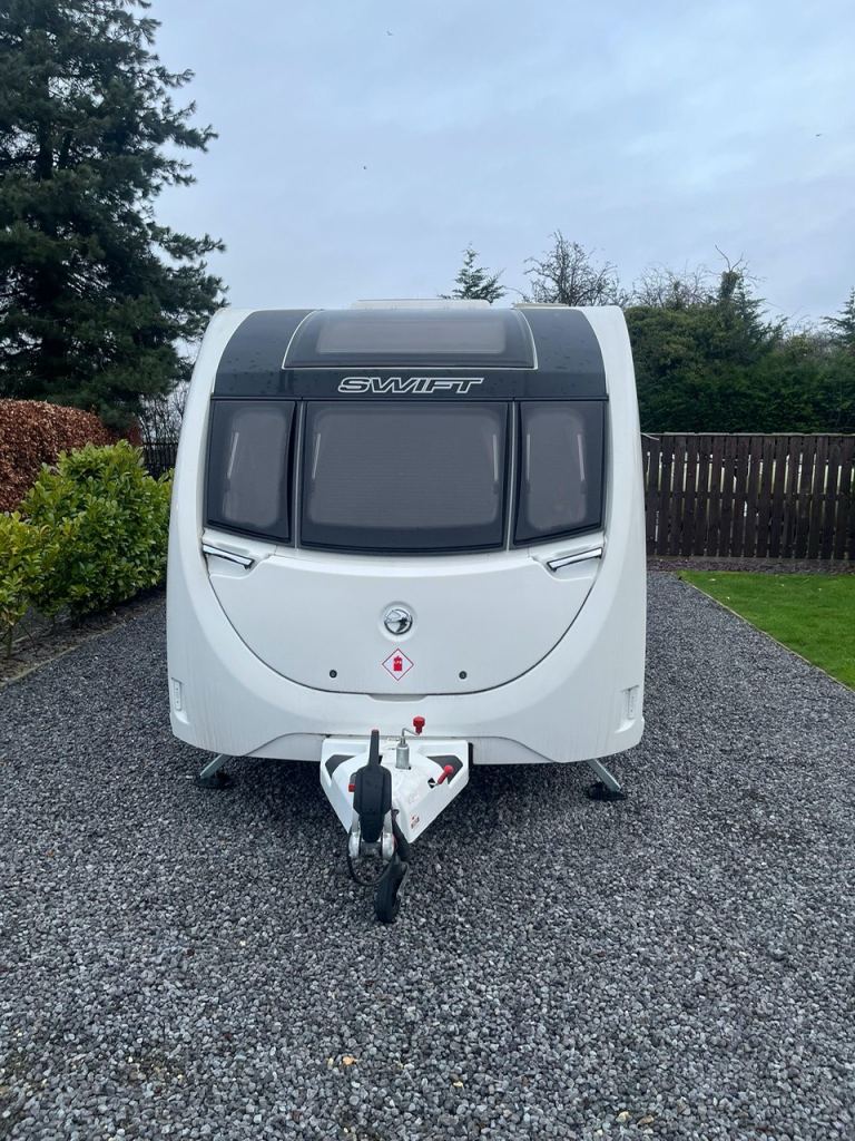 2022 SWIFT ADVENTURA M4SB