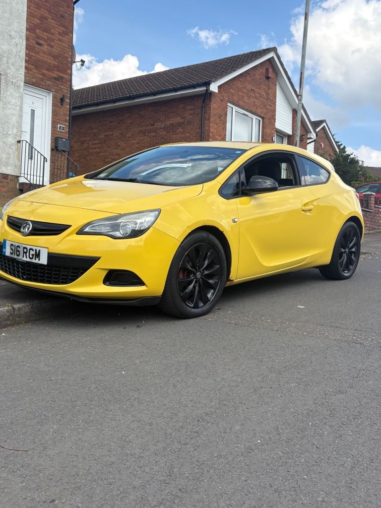 Vauxhall, ASTRA GTC, Hatchback, 2012, Manual, 1364 (cc), 3 doors
