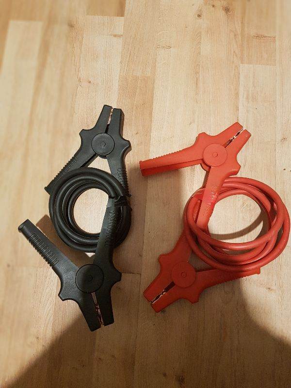 car jump start cables